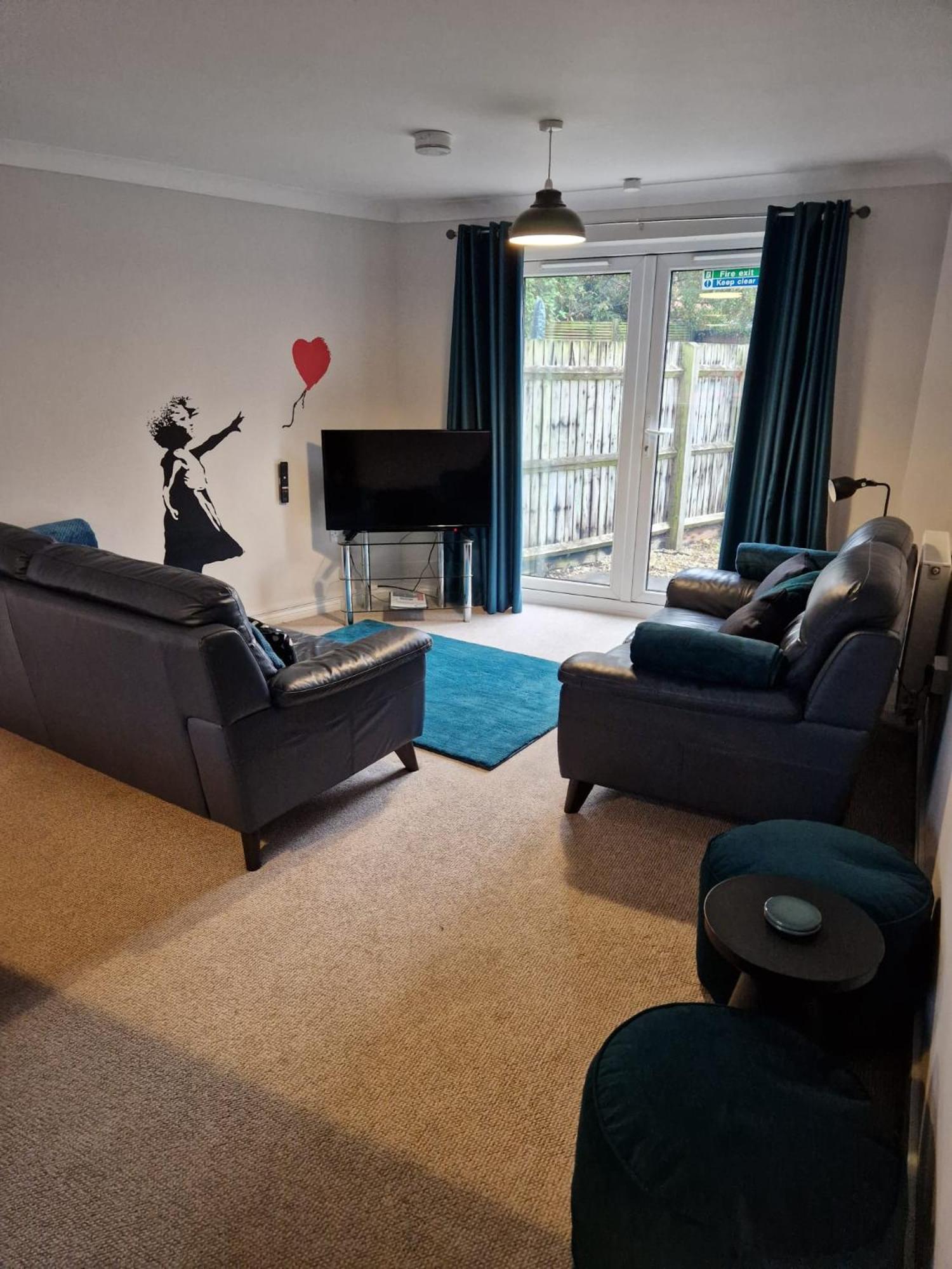 Hereford - Finch House - Modern 4 Bedroom House Located In South Hereford, Dog Friendly With Nearby Countryside, Pool Table, Sleeps Up To 10 Guests - Hosted By Rentmyhouse Exterior foto