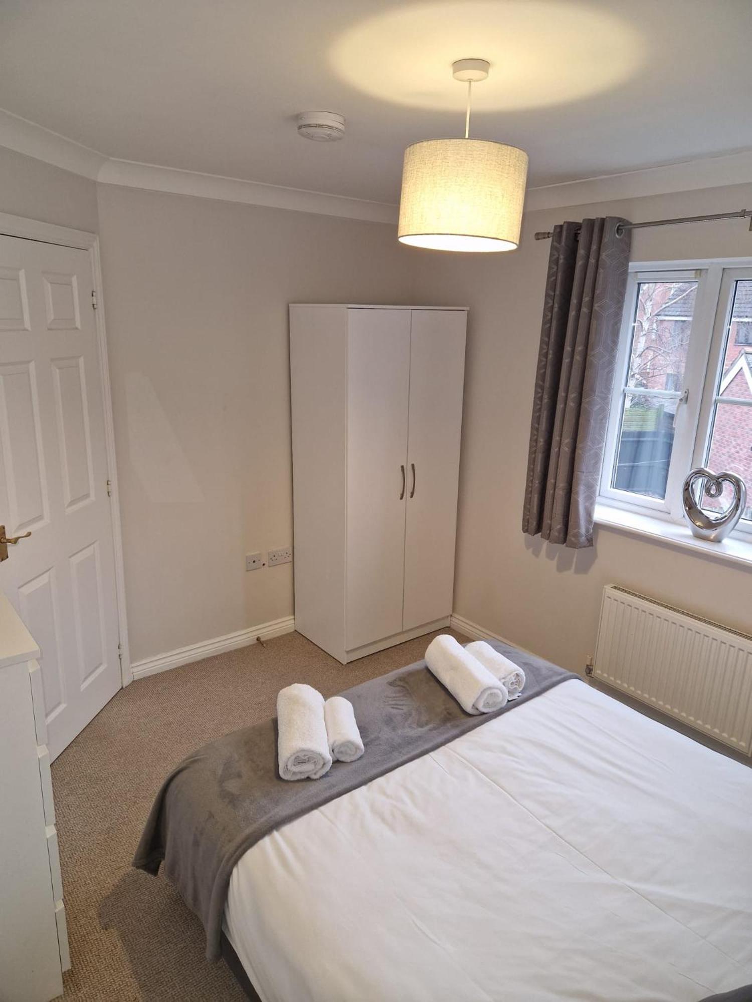 Hereford - Finch House - Modern 4 Bedroom House Located In South Hereford, Dog Friendly With Nearby Countryside, Pool Table, Sleeps Up To 10 Guests - Hosted By Rentmyhouse Exterior foto